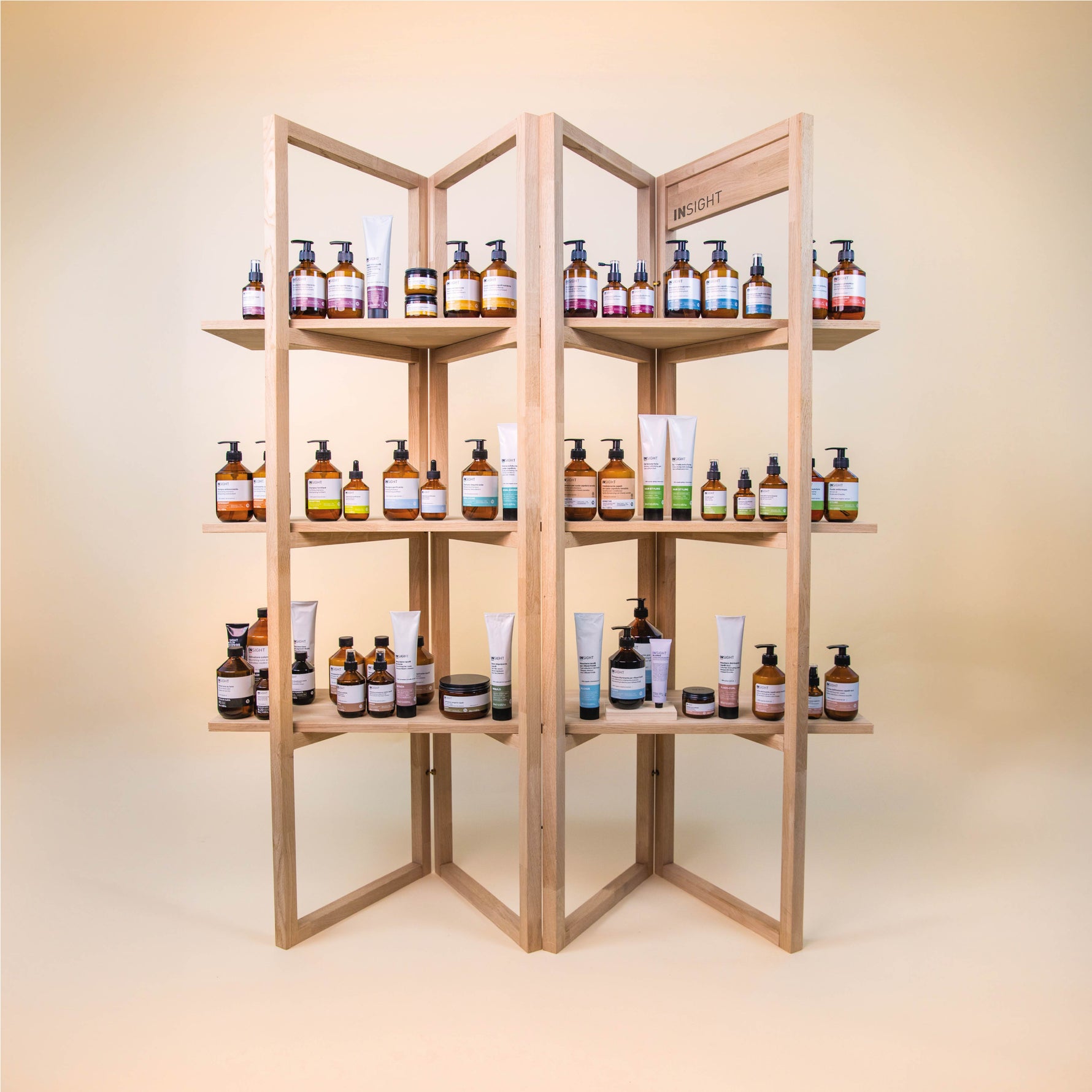 INSIGHT Wooden Shelf Showroom